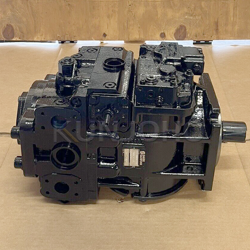 Danfoss 90R180 90 series closed circuit hydraulic pump (right-hand rotation)